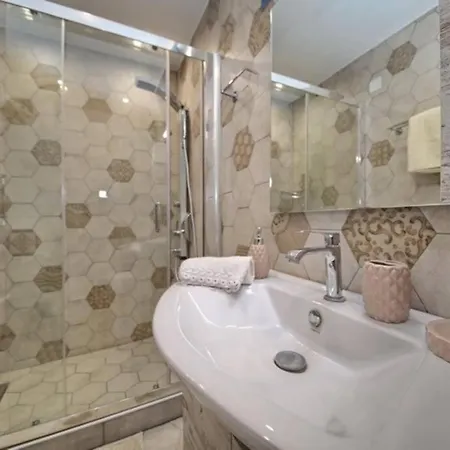 Holiday home Philoxenia *